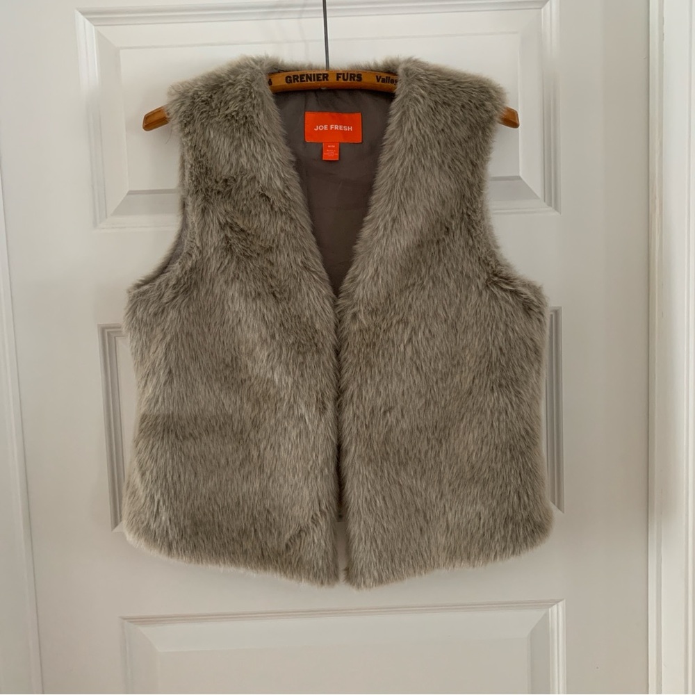 Joe Fresh Soft Faux Fur Vest in grey